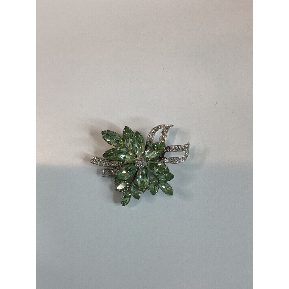 Vtg WEISS Clear Lt Green Prong Set Crystal BROOCH Sparkly Flower Spray 2” Classy - Picture 6 of 10